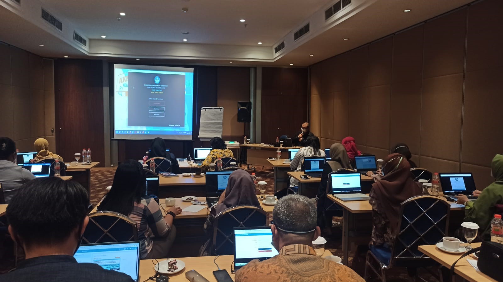 Pelatihan AKM Kelas dan Asesmenpedia di Kota Bogor
