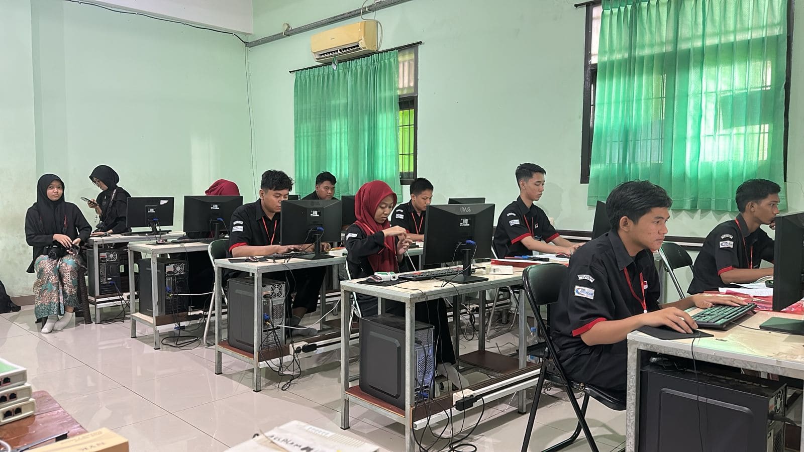 WhatsApp Image 2025-07-30 at 16.40.29.jpg